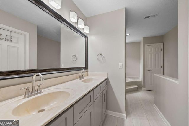 510 Ambergate Court, Roswell, GA 30076