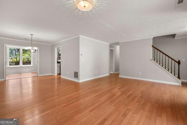 510 Ambergate Court, Roswell, GA 30076