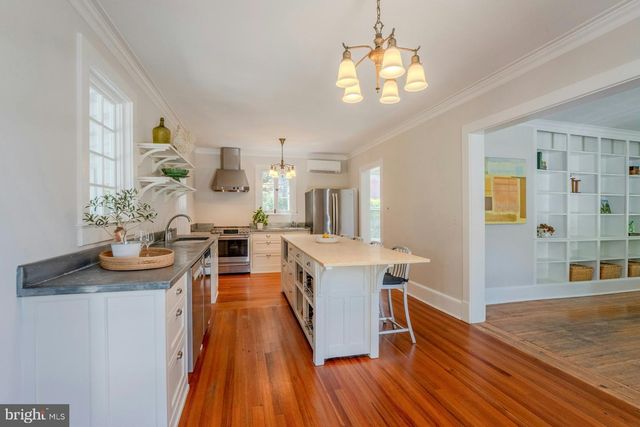15520 SECOND ST, Waterford, VA 20197