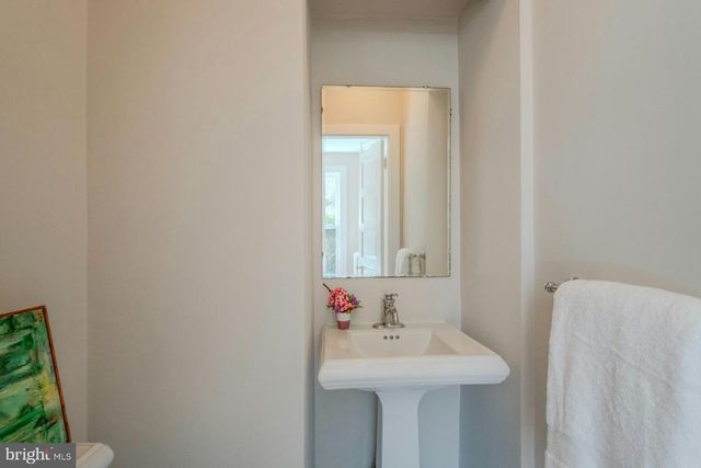 15520 SECOND ST, Waterford, VA 20197