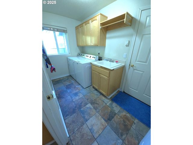 68307 E TWINBERRY Loop, Welches, OR 97067