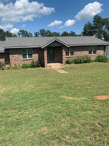 28153 County Street 2540 Street, Fort Cobb, OK 73038