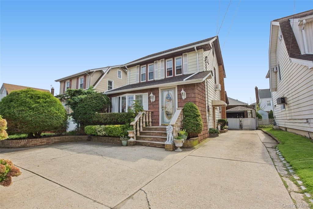 26 E Oxford Street, Valley Stream, NY 11580 — photo 2