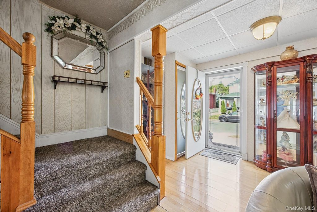 26 E Oxford Street, Valley Stream, NY 11580 — photo 4