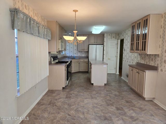 2656 Silver Hill Lane, Toms River, NJ 08755