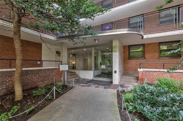 35-31 85th Street 6E, Jackson Heights, NY 11372