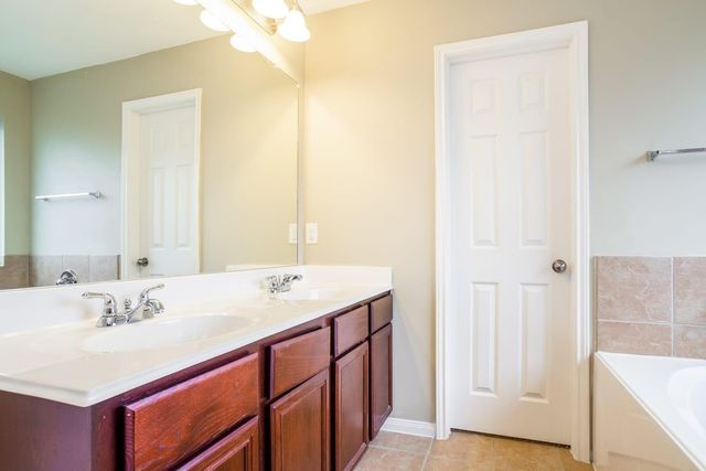 1023 Doubletree Glen Drive, Houston, TX 77073