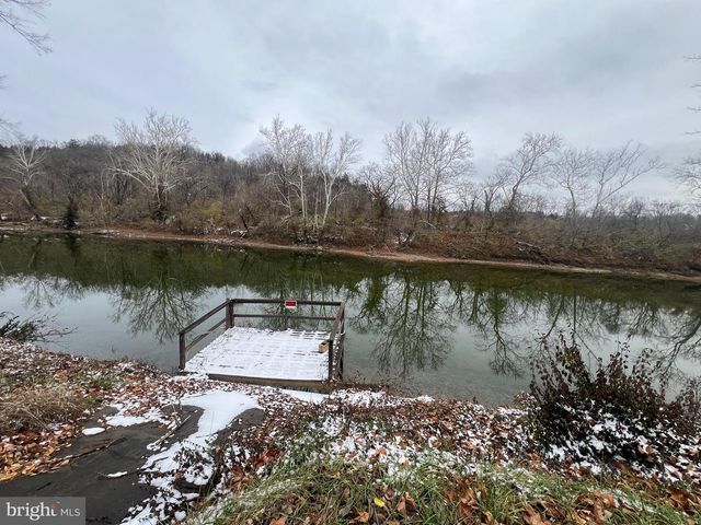 QUEENS HWY, Front Royal, VA 22630