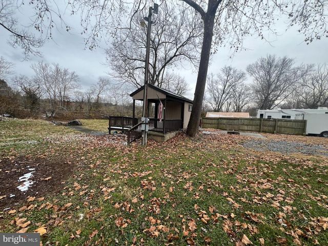 QUEENS HWY, Front Royal, VA 22630