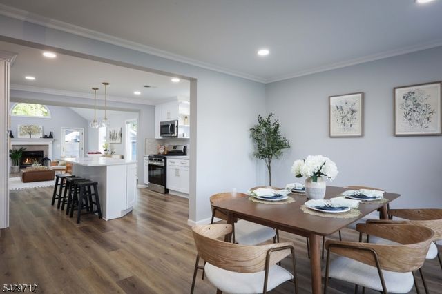 81 Hutchinson St, Clark Twp., NJ 07066