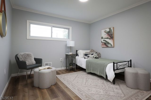 81 Hutchinson St, Clark Twp., NJ 07066