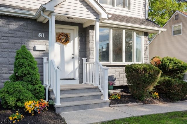 81 Hutchinson St, Clark Twp., NJ 07066