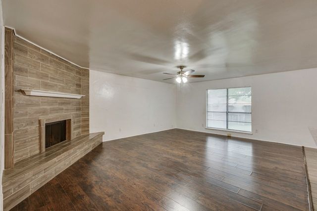 409 Rockcrest Drive, Mesquite, TX 75150