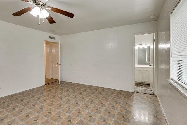 409 Rockcrest Drive, Mesquite, TX 75150