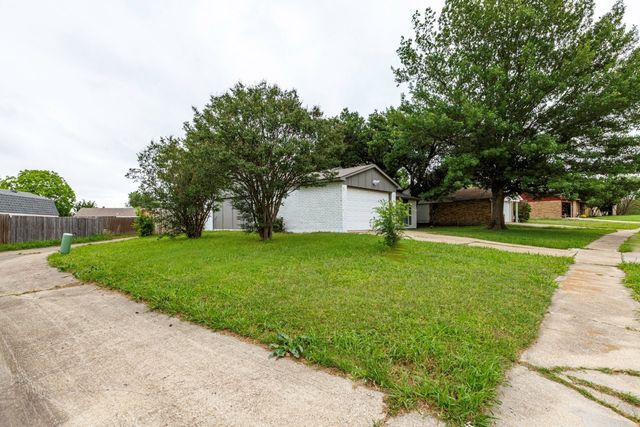409 Rockcrest Drive, Mesquite, TX 75150
