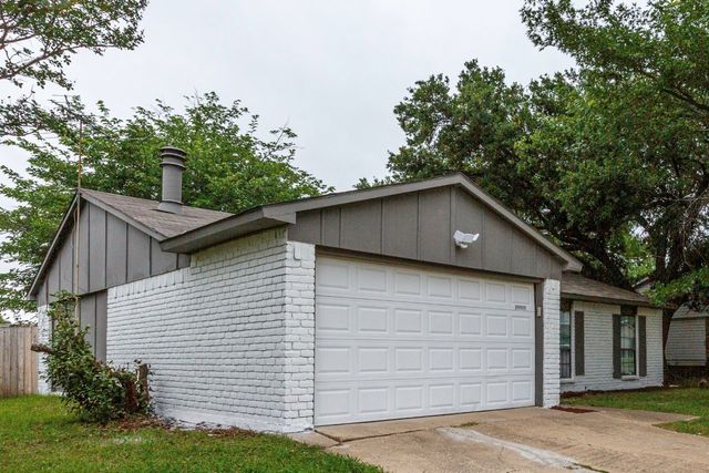 409 Rockcrest Drive, Mesquite, TX 75150