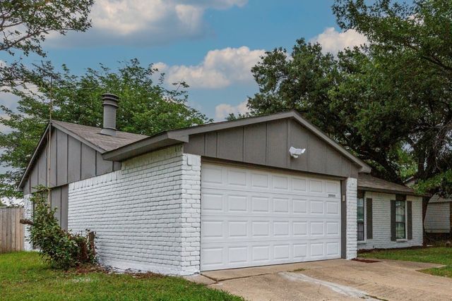 409 Rockcrest Drive, Mesquite, TX 75150