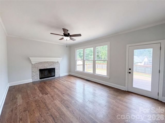2496 Lake Shore Road S, Denver, NC 28037