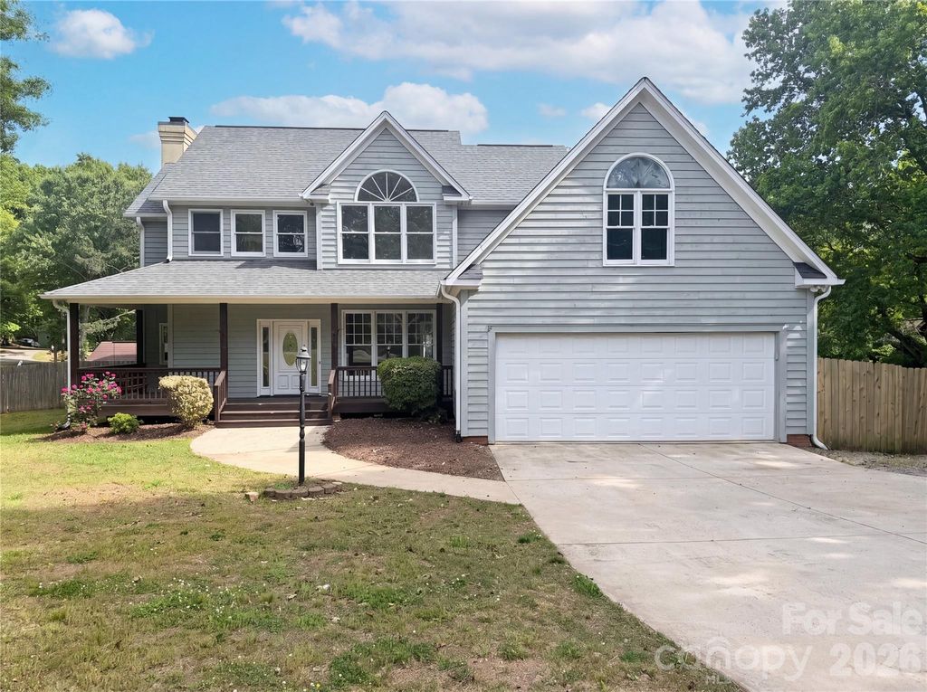 2496 Lake Shore Road S, Denver, NC 28037