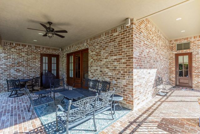 2565 Amberwood Drive, Beaumont, TX 77713