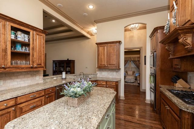 2565 Amberwood Drive, Beaumont, TX 77713