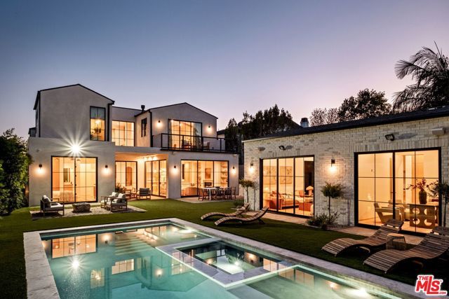 11621 Hesby Street, Valley Village, CA 91601