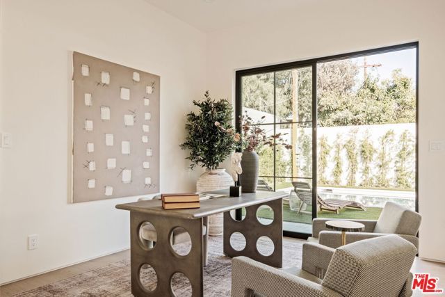 11621 Hesby Street, Valley Village, CA 91601