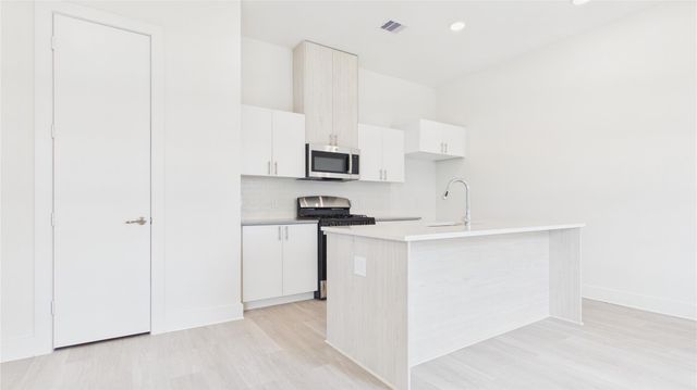9628 Habitat Street, Houston, TX 77075