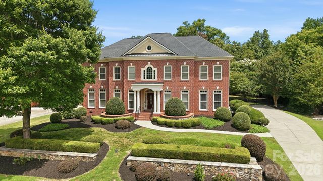7818 Stonehaven Drive, Waxhaw, NC 28173