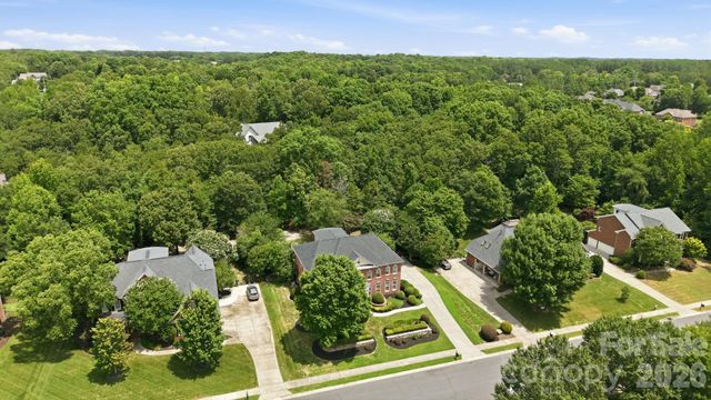 7818 Stonehaven Drive, Waxhaw, NC 28173