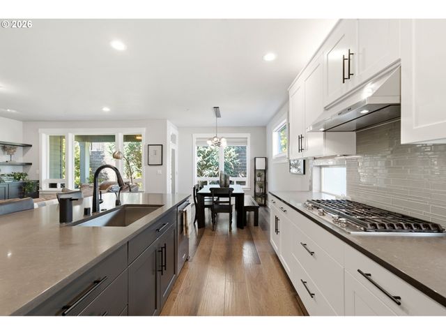 1411 Nw REDWOOD Ln, Camas, WA 98607