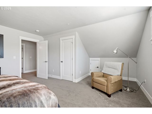1411 Nw REDWOOD Ln, Camas, WA 98607