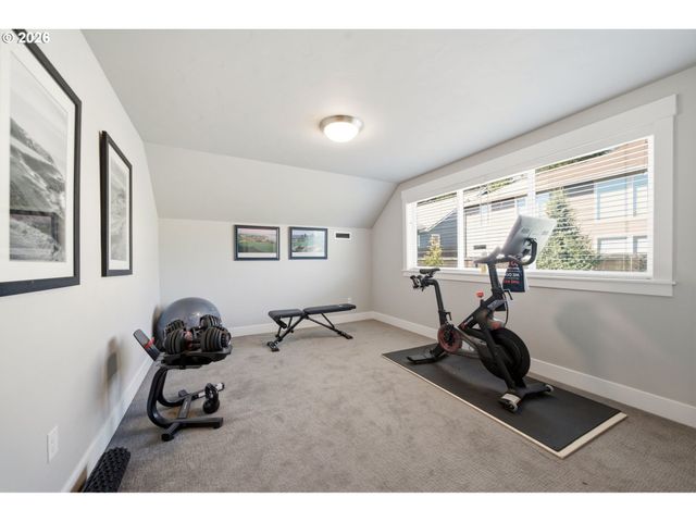 1411 Nw REDWOOD Ln, Camas, WA 98607