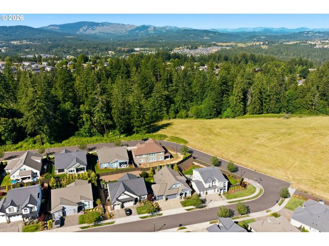 1411 Nw REDWOOD Ln, Camas, WA 98607