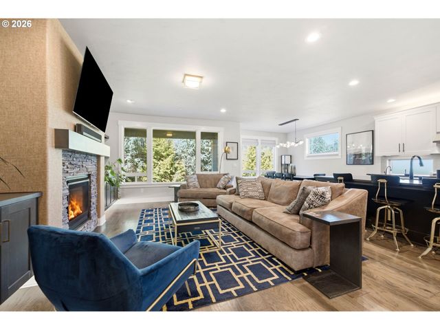 1411 Nw REDWOOD Ln, Camas, WA 98607