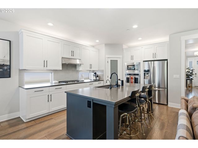 1411 Nw REDWOOD Ln, Camas, WA 98607