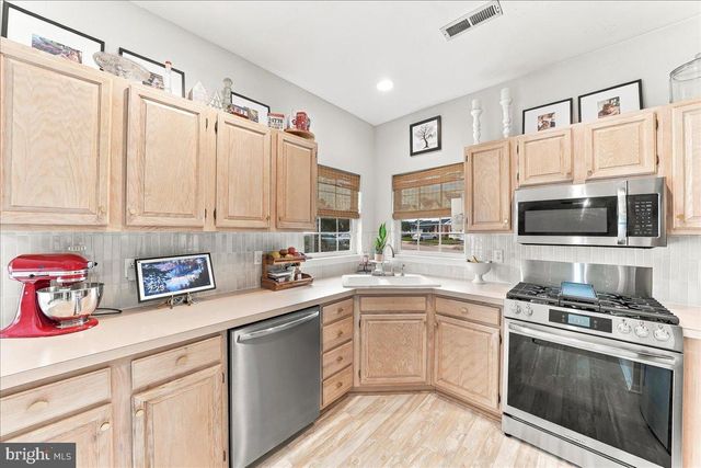 639 FOXGLOVE DR, Morton, PA 19070