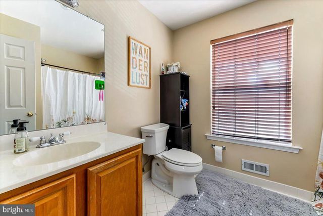 639 FOXGLOVE DR, Morton, PA 19070