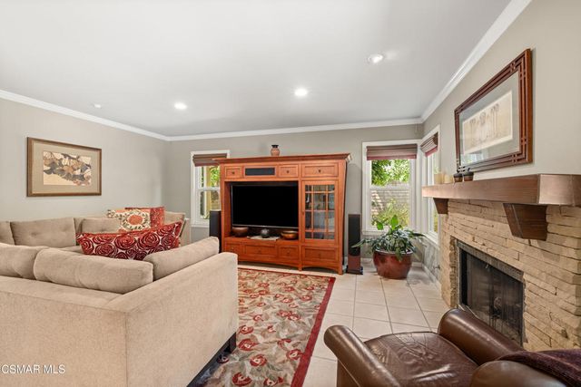 5043 Evanwood Avenue, Oak Park, CA 91377