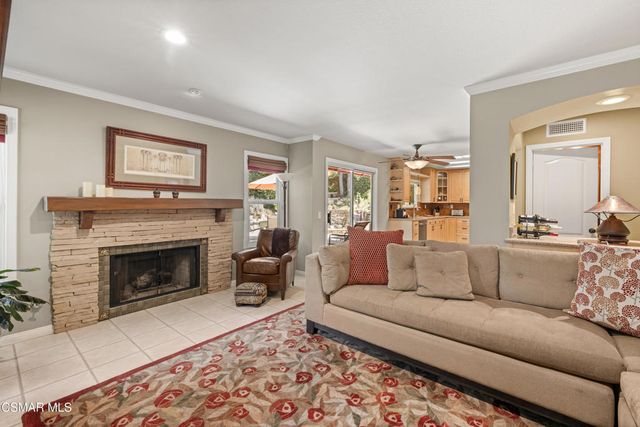 5043 Evanwood Avenue, Oak Park, CA 91377