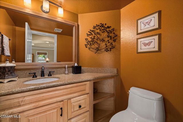 5043 Evanwood Avenue, Oak Park, CA 91377