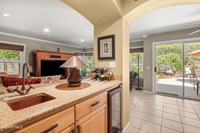 5043 Evanwood Avenue, Oak Park, CA 91377
