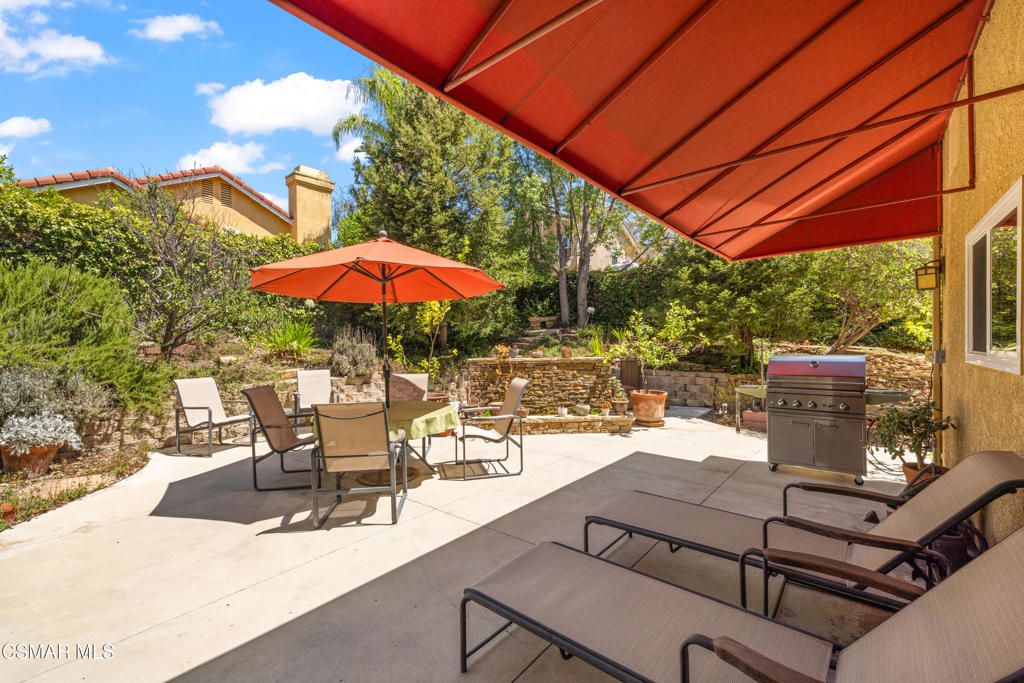 Image 28 of property listing at 5043 Evanwood Avenue, Oak Park, CA 91377