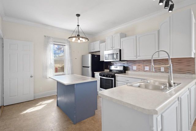 7607 39th STREET, Kenosha, WI 53142