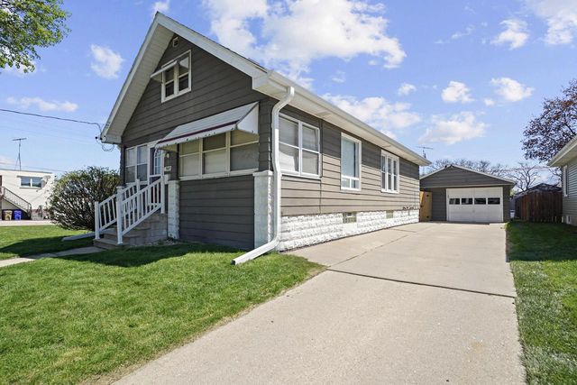 7607 39th STREET, Kenosha, WI 53142