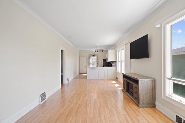 7607 39th STREET, Kenosha, WI 53142