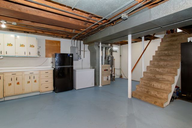 683 Columbia Avenue, Elgin, IL 60120