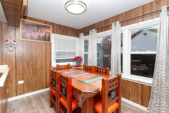 683 Columbia Avenue, Elgin, IL 60120