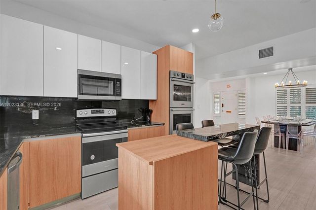 5440 NE 22nd Ave 0, Fort Lauderdale, FL 33308