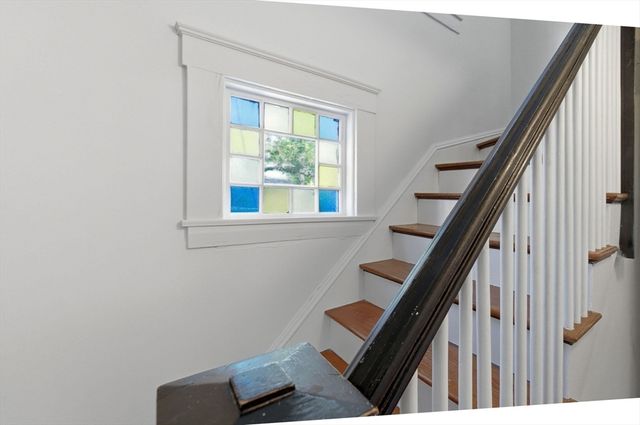 34 Woodland Rd, Wakefield, MA 01880